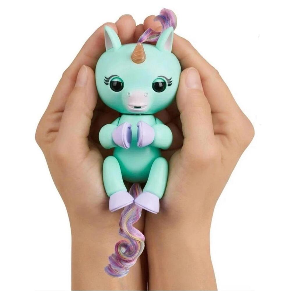 Fingerlings Baby Unicorn - Green and Yellow with Rainbow Mane and Tail
